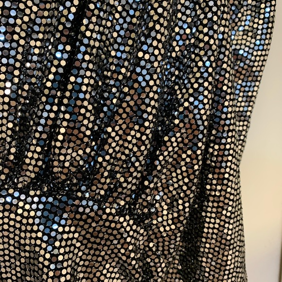 BCBG MAXAZRIA Shiny dress - Picture 5 of 5